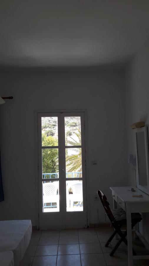 Pavlos Rooms Livadia  Extérieur photo